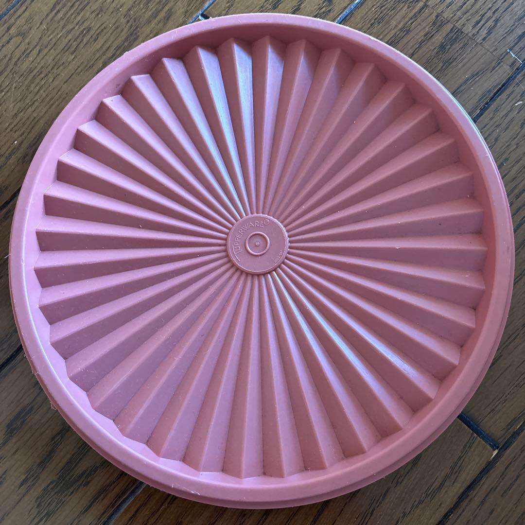 タッパーウェア マキシデコレーター2個、 梅の本