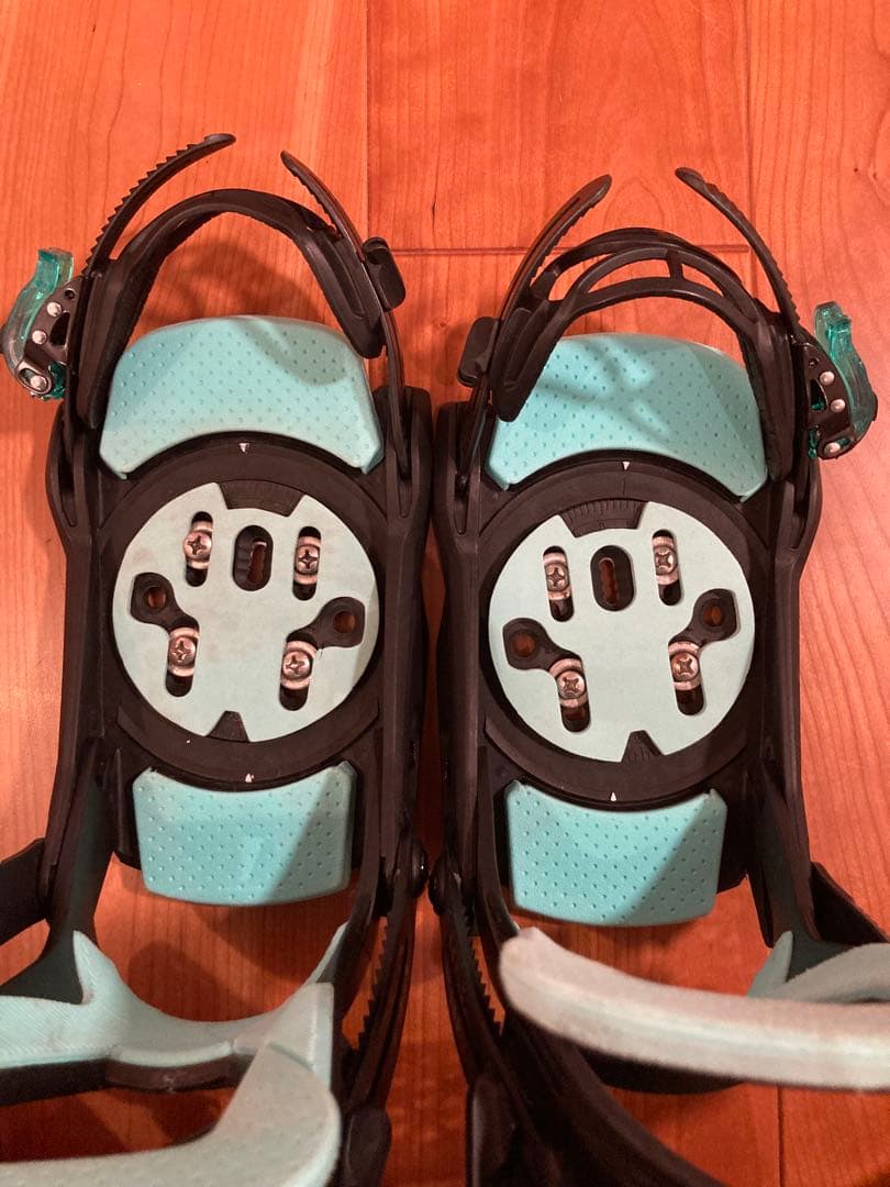 もちこ　The Future スノーボードビンディング