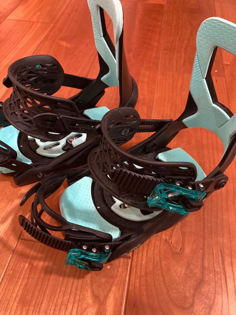 もちこ　The Future スノーボードビンディング