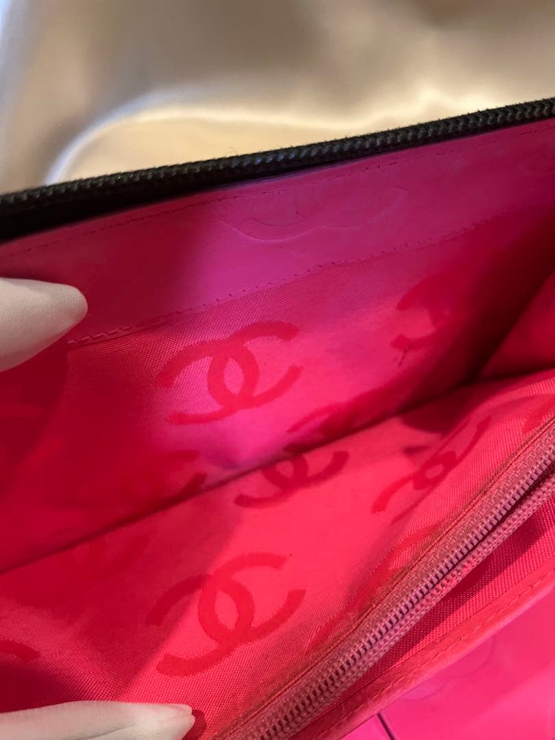 シャネル カンボンライン 長財布 ラウンドファスナー 正規品　リペア