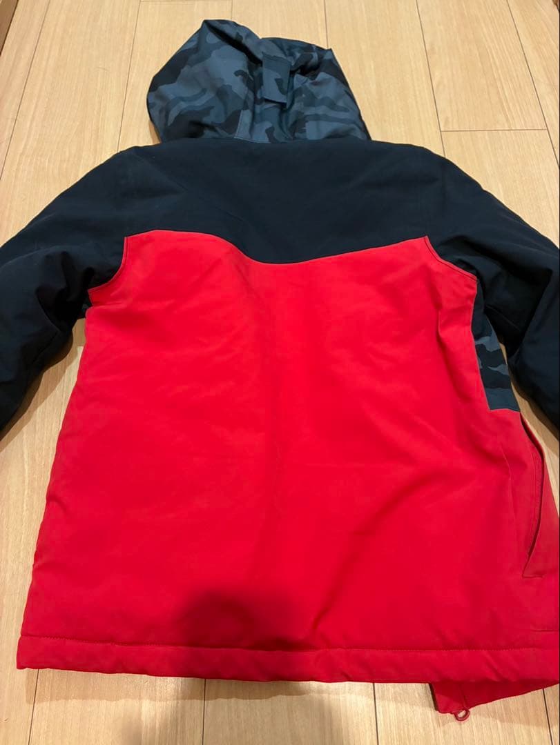 スポーツジャンパー