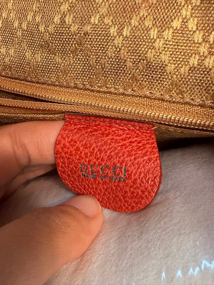 GUCCI レッド スエード バックパック 未使用