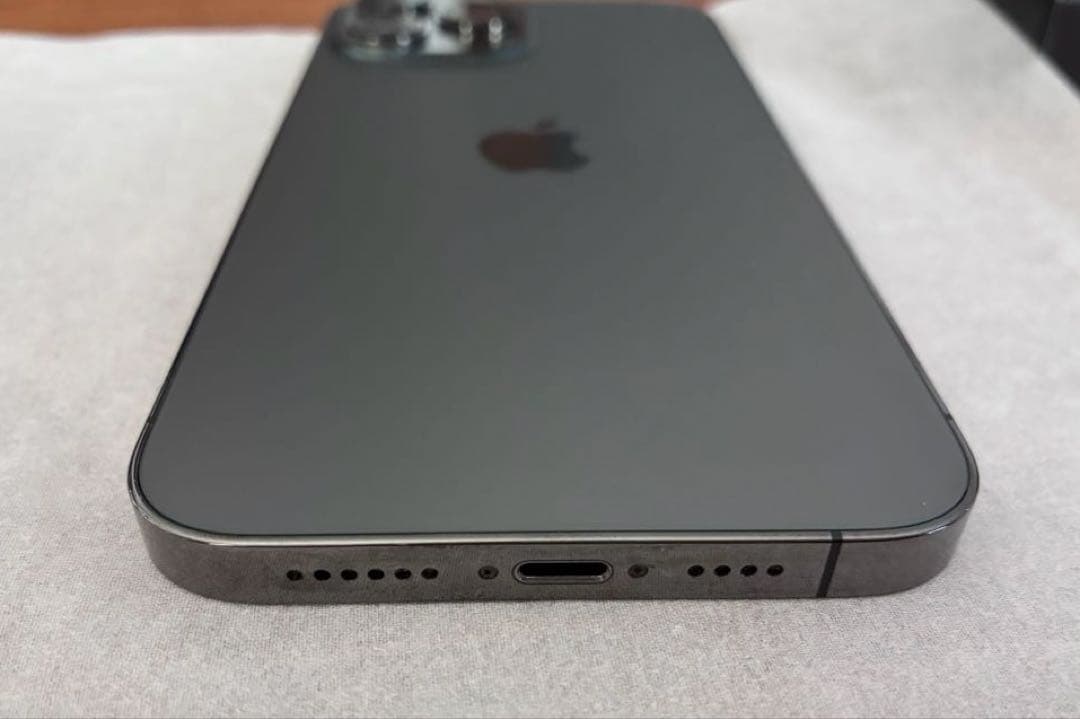 iPhone 13 Pro Max 128GBグラファイト 本体