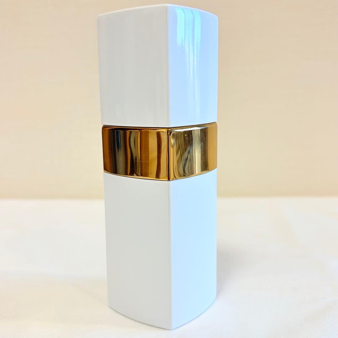 希少　新品未使用　シャネル　N°22 オードトワレ　香水　50ml