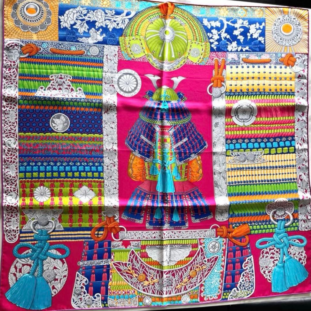 エルメス カレ90 侍の鎧兜 家紋 PARURES DE SAMOURAIS