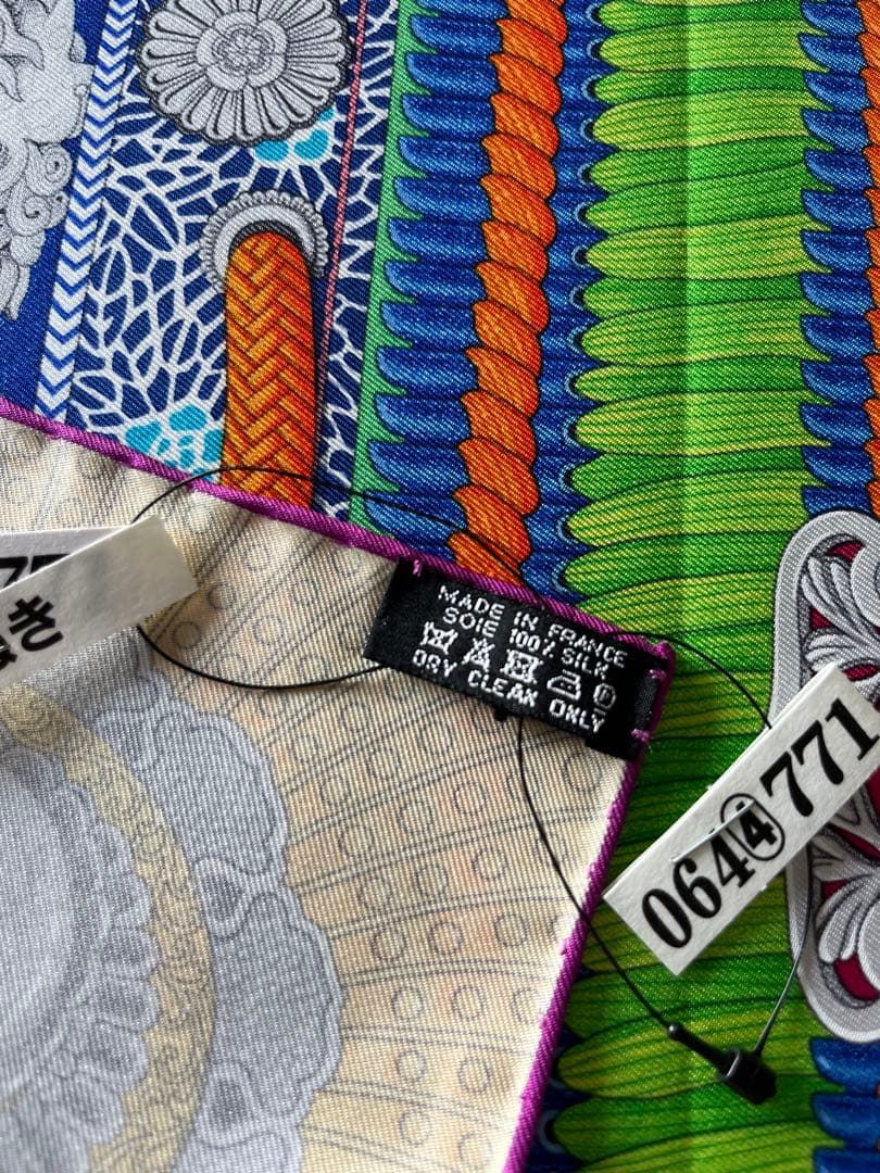 エルメス カレ90 侍の鎧兜 家紋 PARURES DE SAMOURAIS