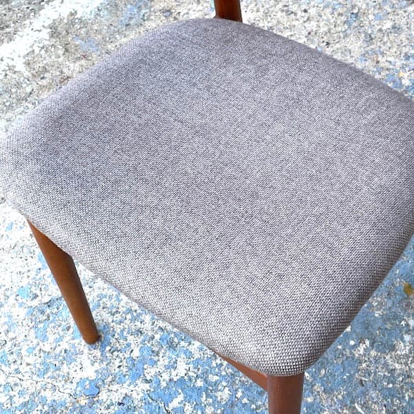 北欧ビンテージ家具　ダイニングチェア　天然木　ファブリック　B