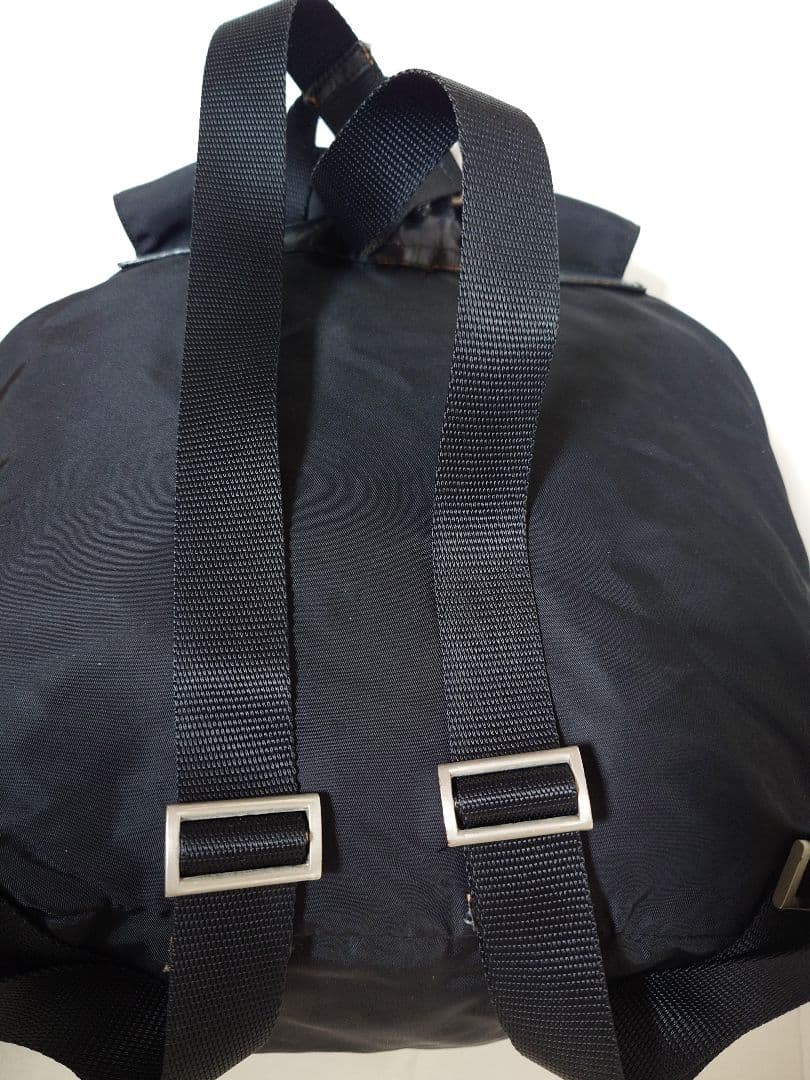 PRADA プラダ リュック 三角ロゴ