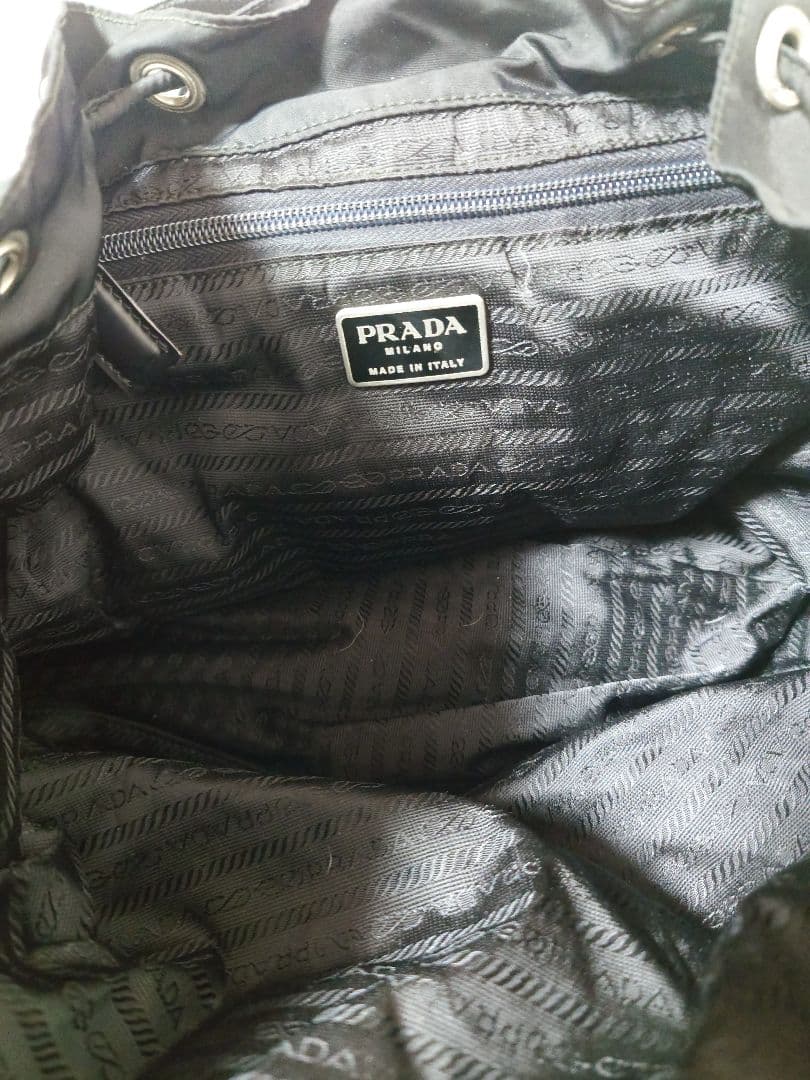 PRADA プラダ リュック 三角ロゴ