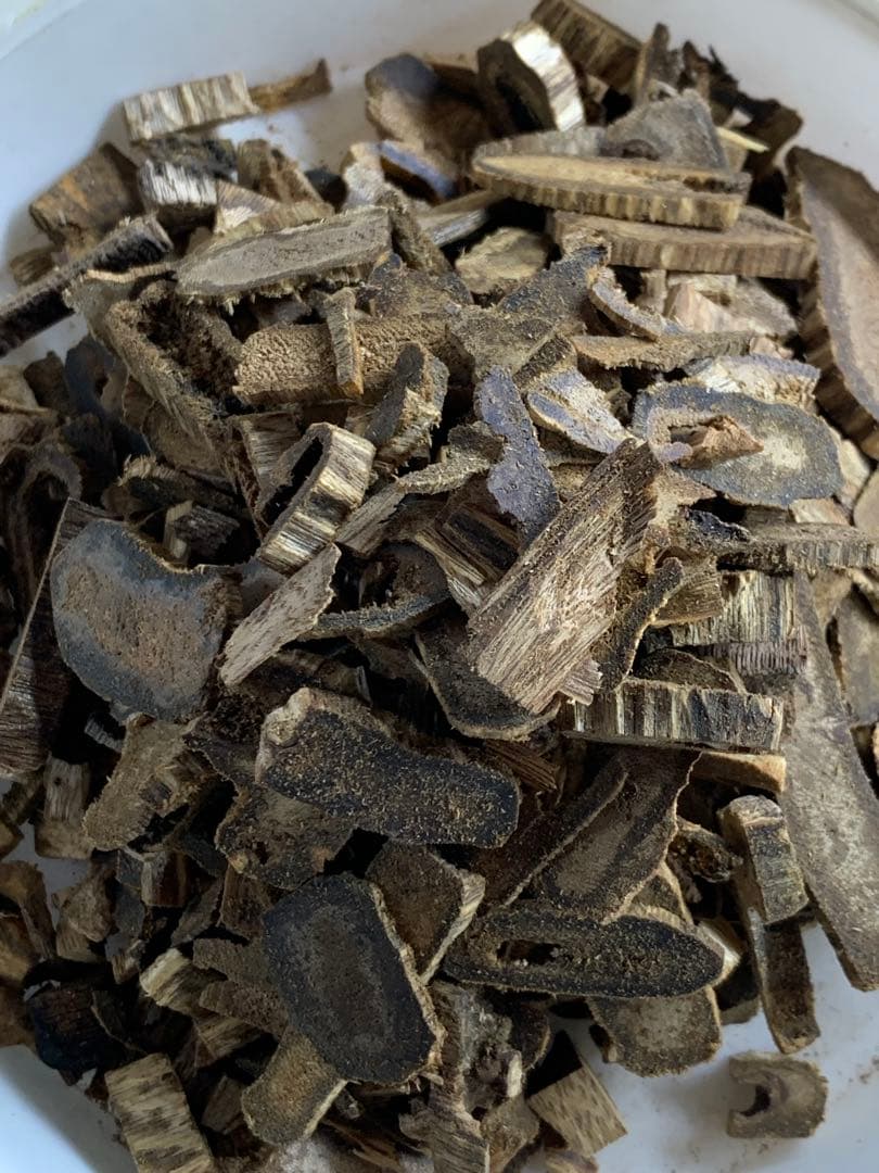 天然沈香 聞香用 香木 沈香粉 伽羅 (重さ:50g)