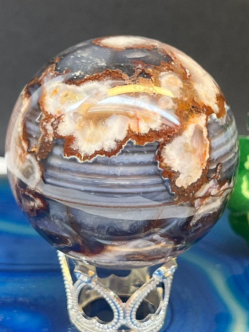 天然石 ブルー桜瑪瑙 スフィア 火山瑪瑙共生 シマシマ模様 台座付き