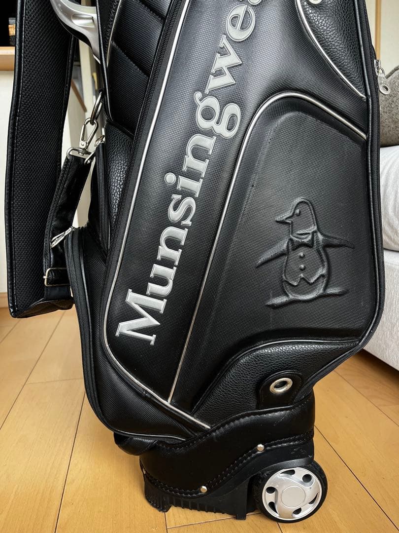 良品希少　マンシングウェア　キャスター付きキャディバッグ　9型　シニア　電車移動