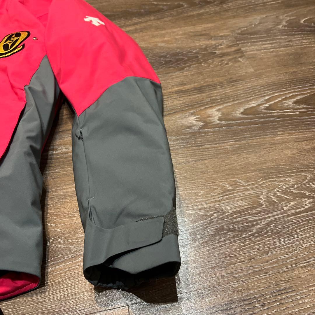 大幅お値下げしましたsio デサント 上下　スキーウェア　ほぼ未使用　オガサカ