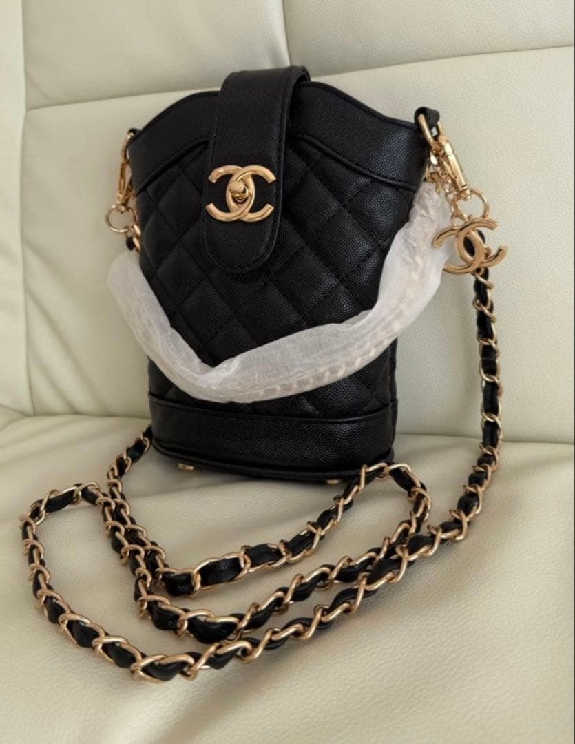 キルティング　ショルダーバッグ　ノベルティ