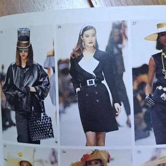 イブサンローラン　リブゴーシュ　ワンピース（ルックブック、ハンガー付き）