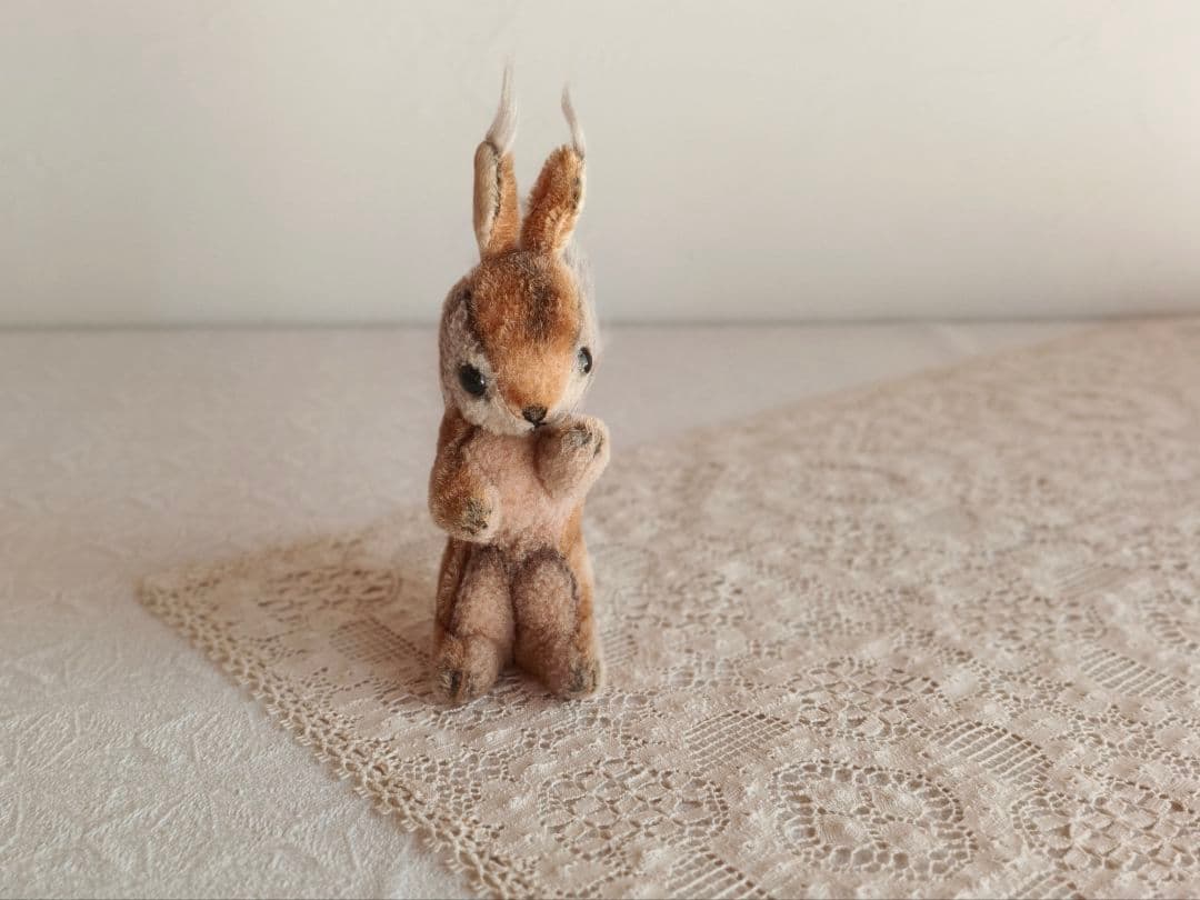 * vintage squirrel ♡ 可愛い おねだりリスさん