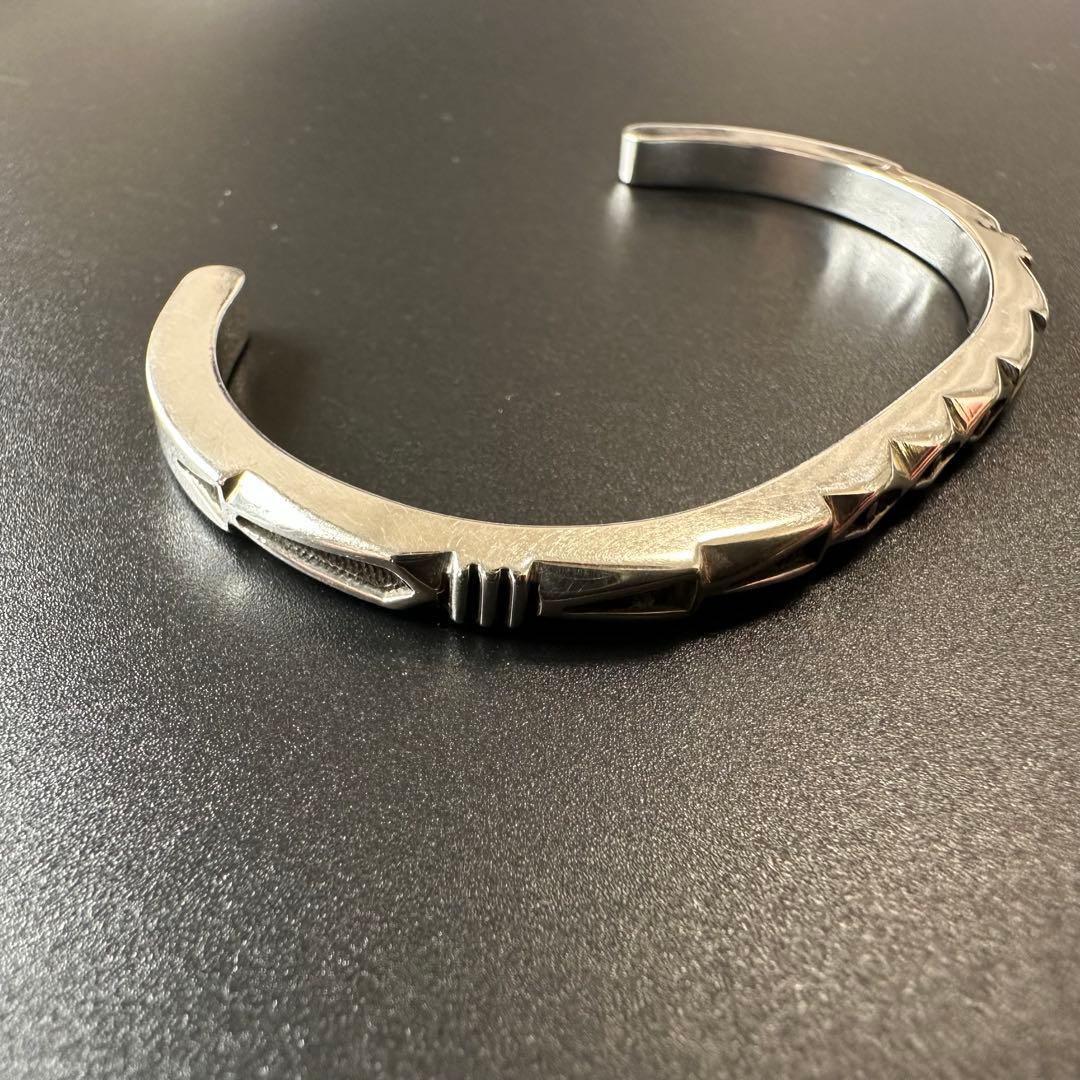 Navajo Jennifer Curtis スタンプワーク バングル