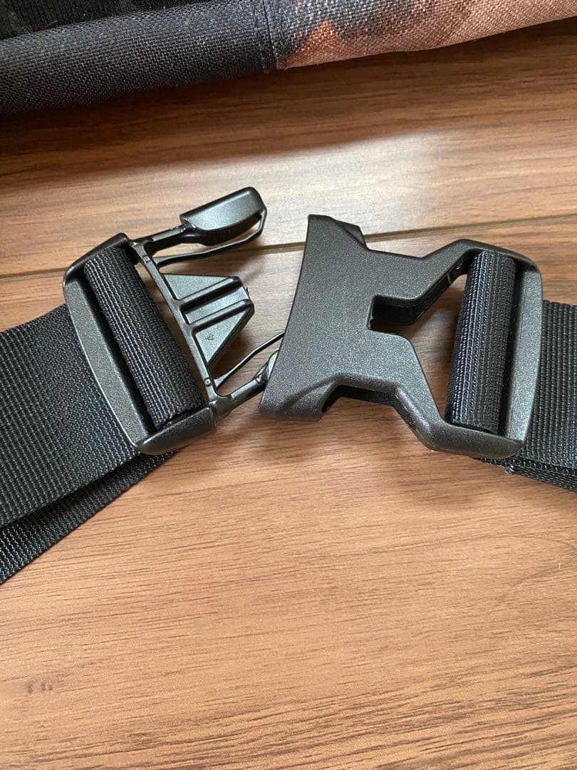 バッグ Supreme / The North Face Roo II \"Black\"