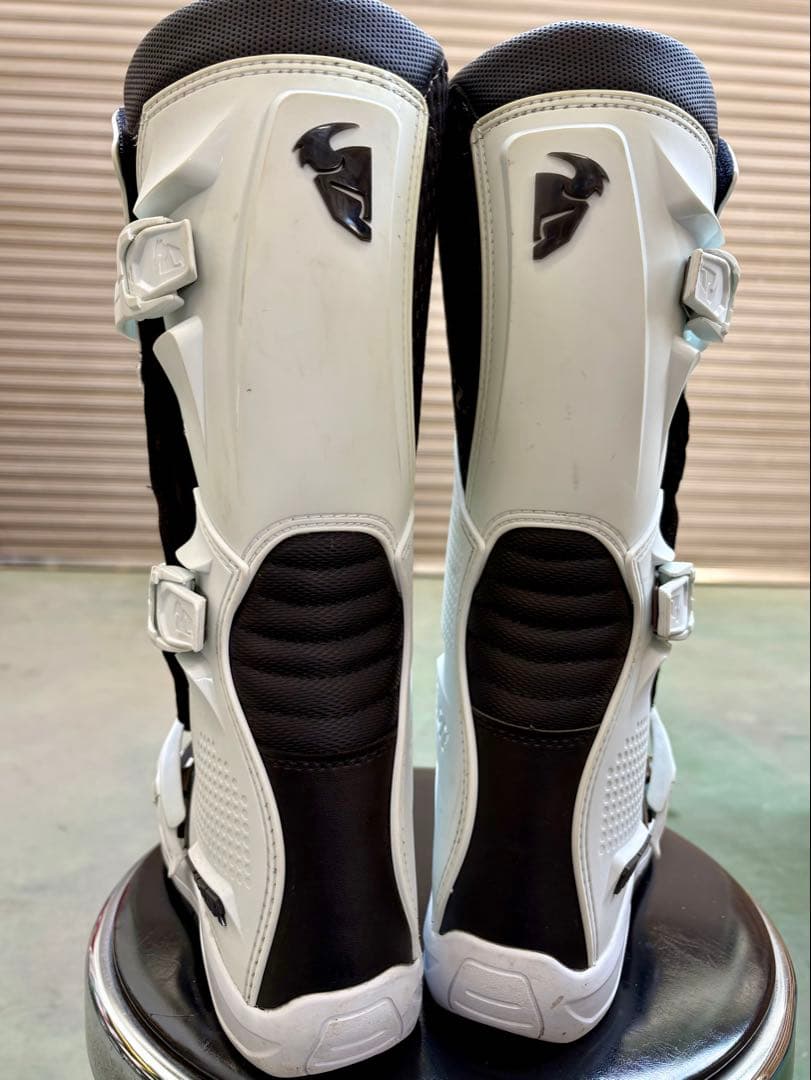 THOR モトクロスブーツ