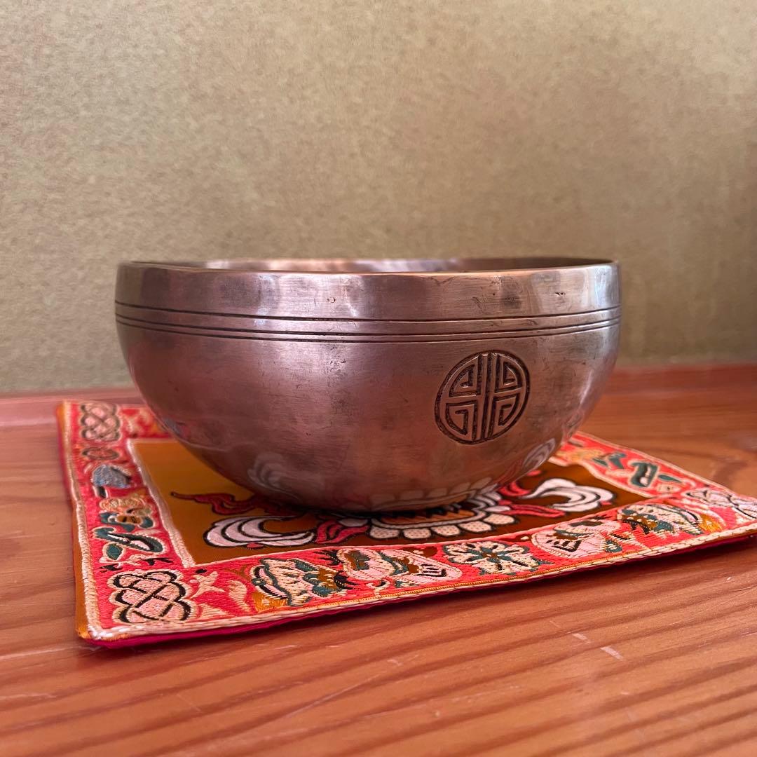 フルムーン製作 チベタンシンギングボウル｜オム・マニ・ペメ・フム