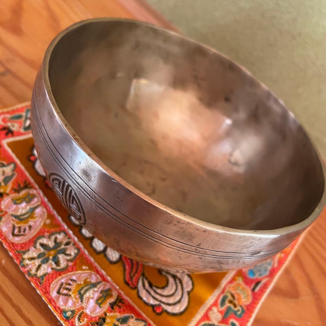 フルムーン製作 チベタンシンギングボウル｜オム・マニ・ペメ・フム