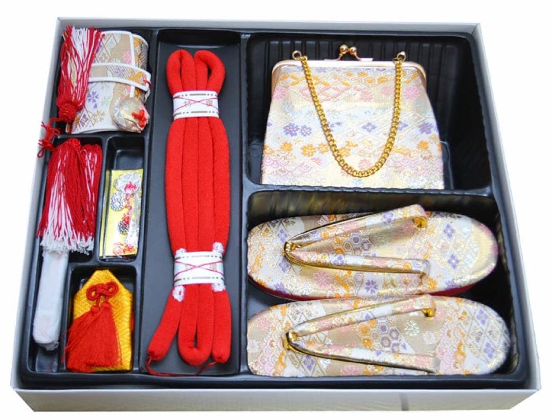 1点限り　在庫処分特価　七五三 着物 7歳 女の子 正絹着物フルセット 赤