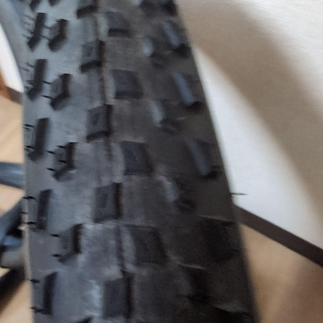 ビットリアバルゾ27.5✕2.6