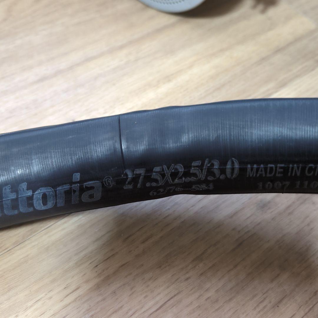 ビットリアバルゾ27.5✕2.6