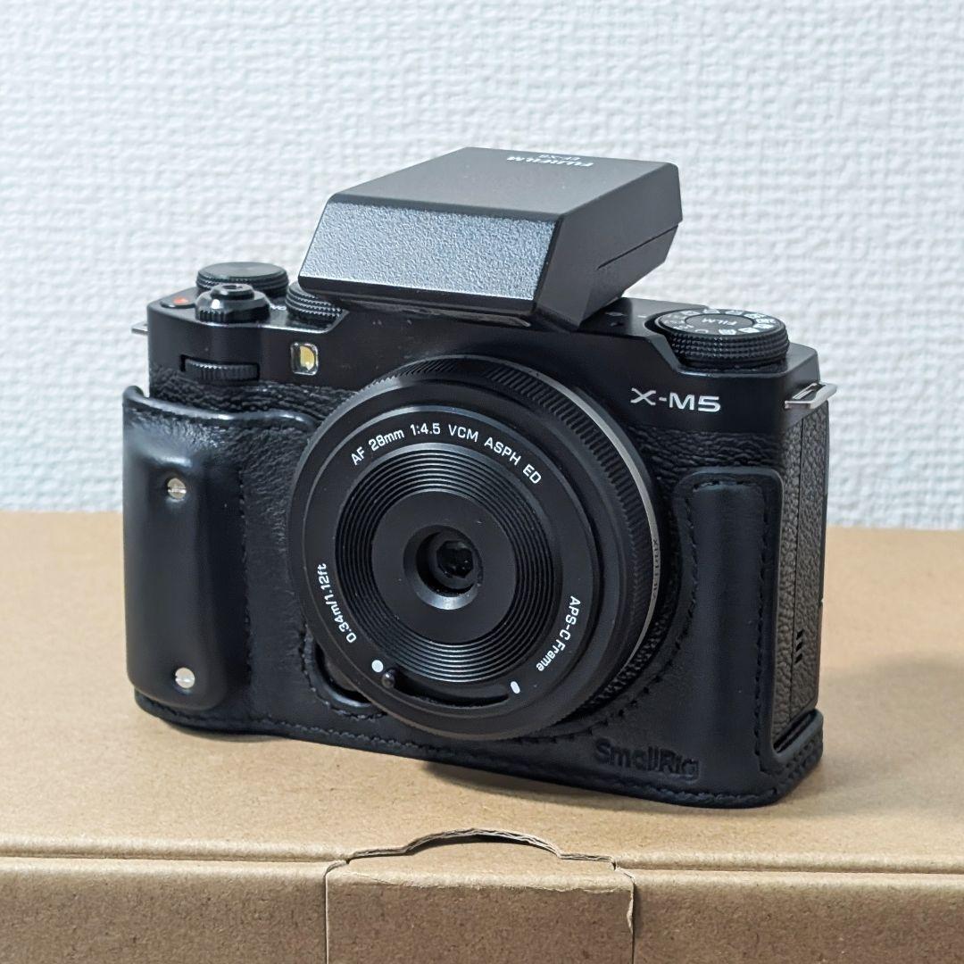 Fujifilm X-M5 ボディ(オマケ付き)