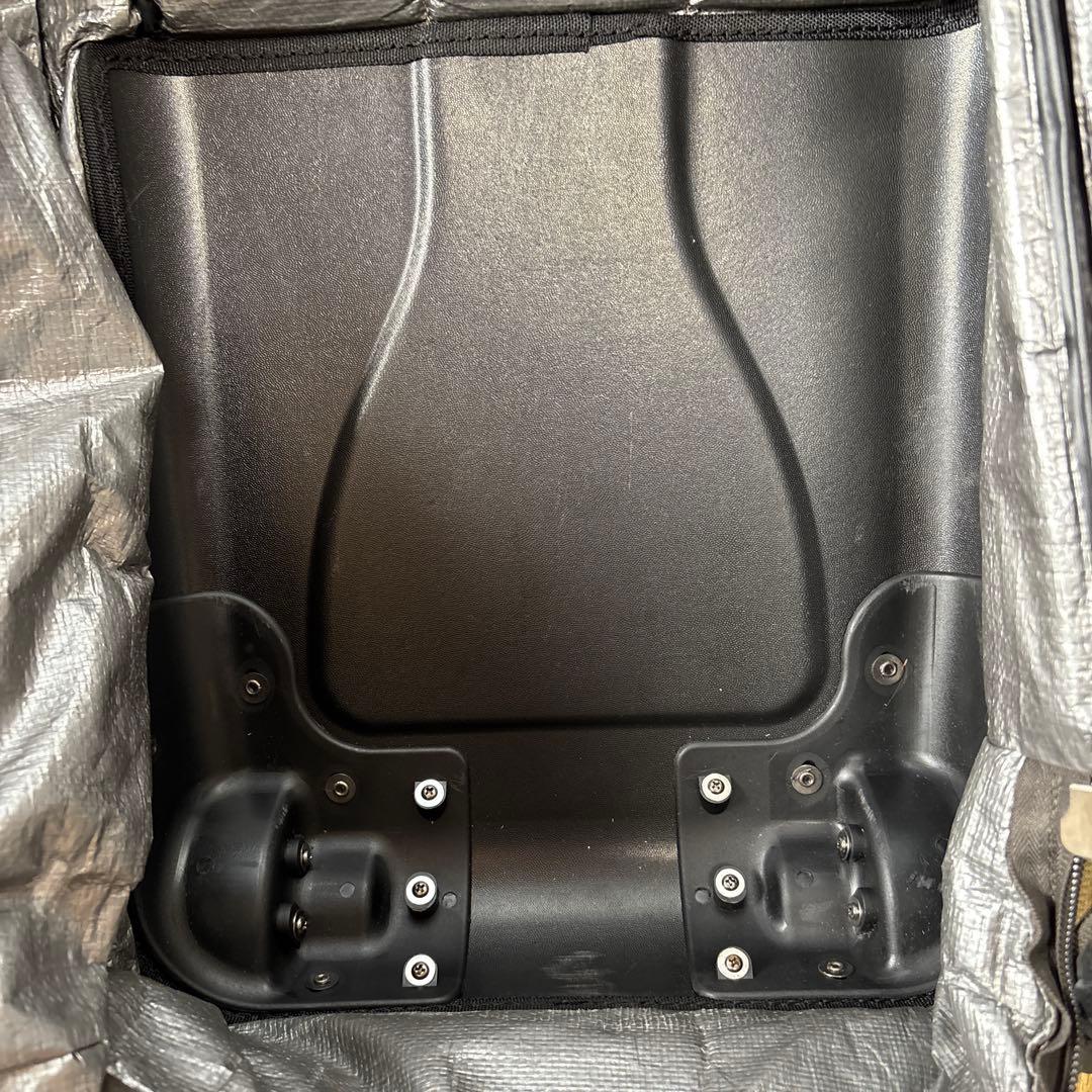 BURTON スノーボードバッグ 2輪　オールインワンキャリーケース　バートン