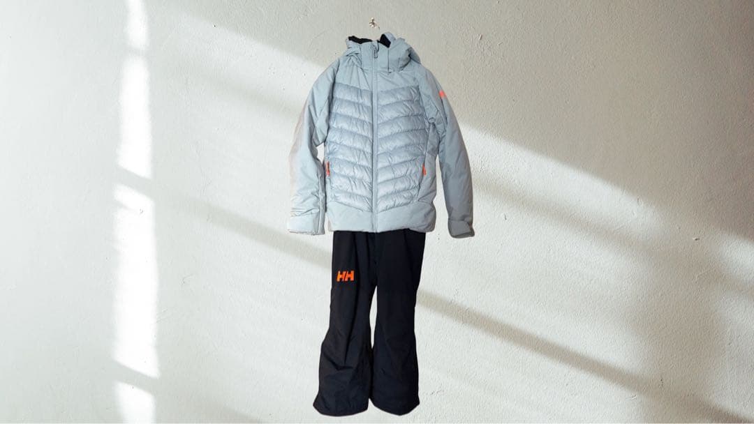 Helly Hansen のキッズ用スキーウェア