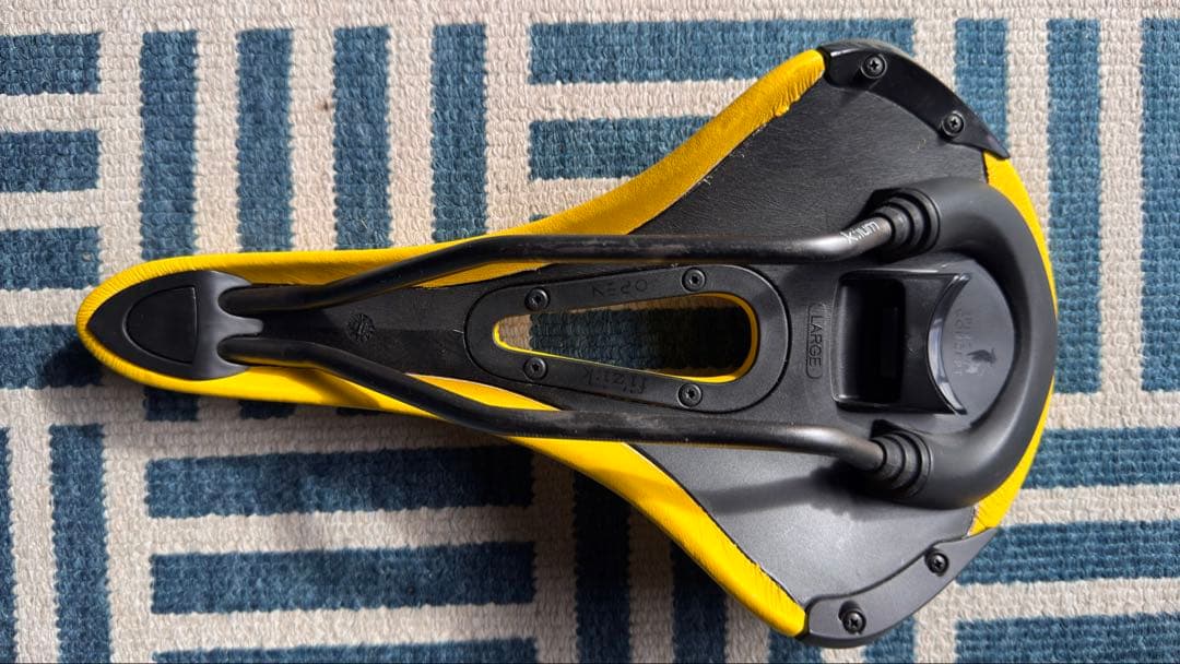 非売品 Fizik ALIANTE R3 OPEN kiumレール 152mm - メルカリ