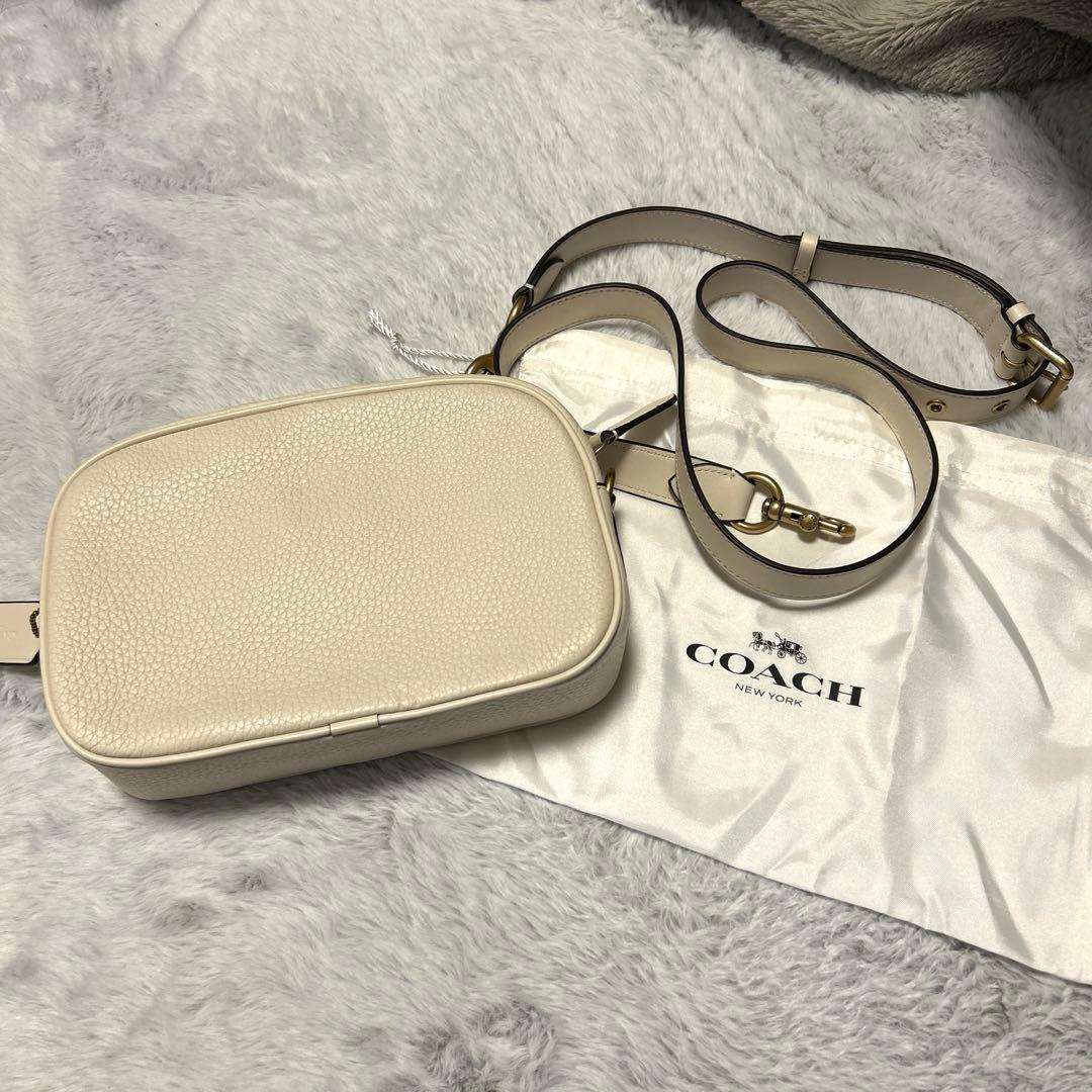 《新品未使用.正規品.値下げ可》coach ショルダーバッグ　白