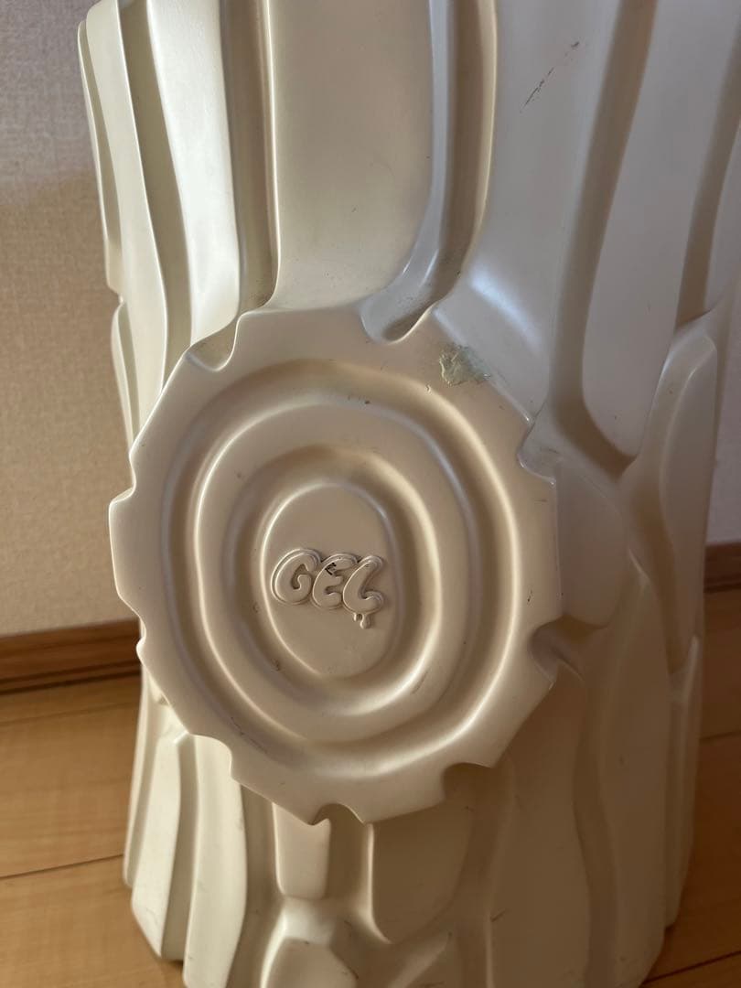 最終値下げ‼️GELCHOP / LOG STOOL 切り株