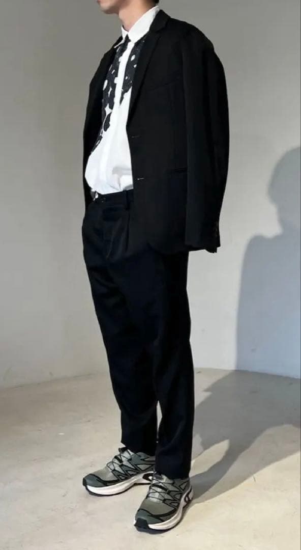 美品HERALBONY ヘラルボニーデザインシャツ（ショルダー切替) 無題（丸）