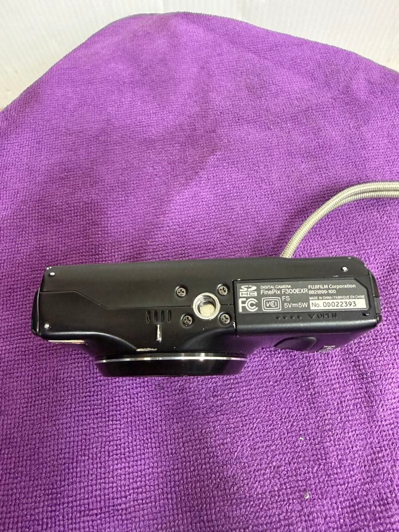 Fujifilm FinePix F300EXR デジタルカメラ