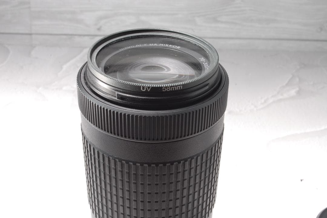 Nikon AF-P 70-300mm VR 超望遠レンズ レンズフード付　美品
