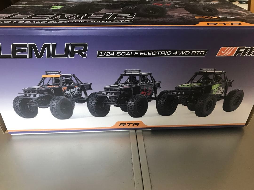 FMS LEMUR FCX24 1/24スケール 4WD RTR 赤