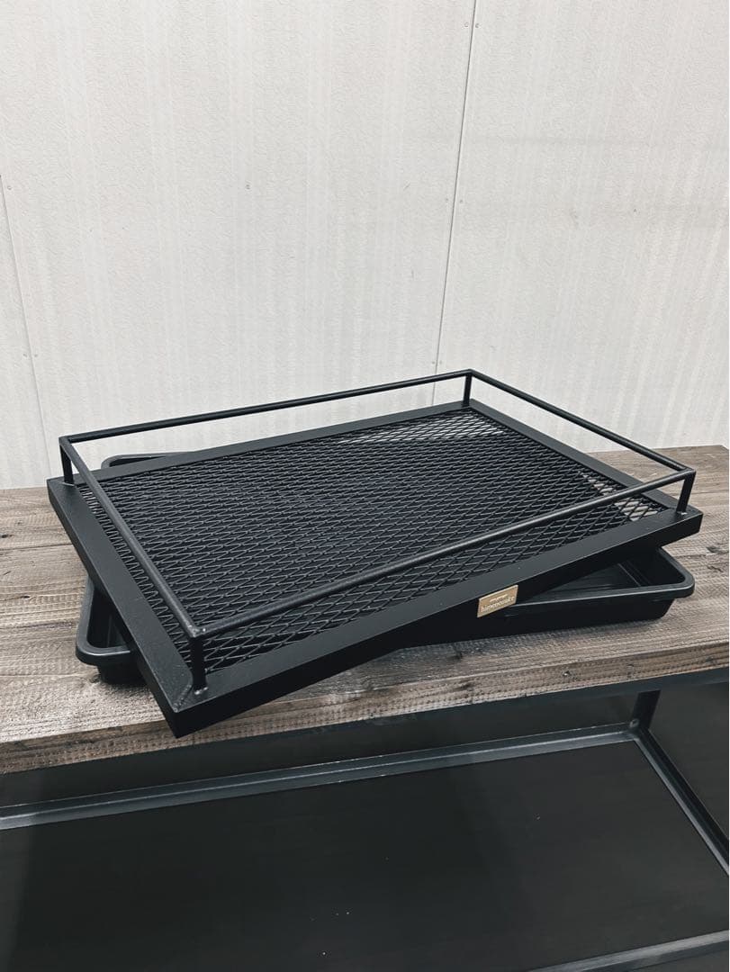 ☆送料込み☆水受けトレー付アイアン天板　即購入OK 植物棚　植物育成　アガベ