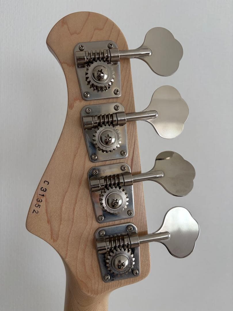 【美品】Bacchus TF4-STD-ASH RED-GRD-MH ベース