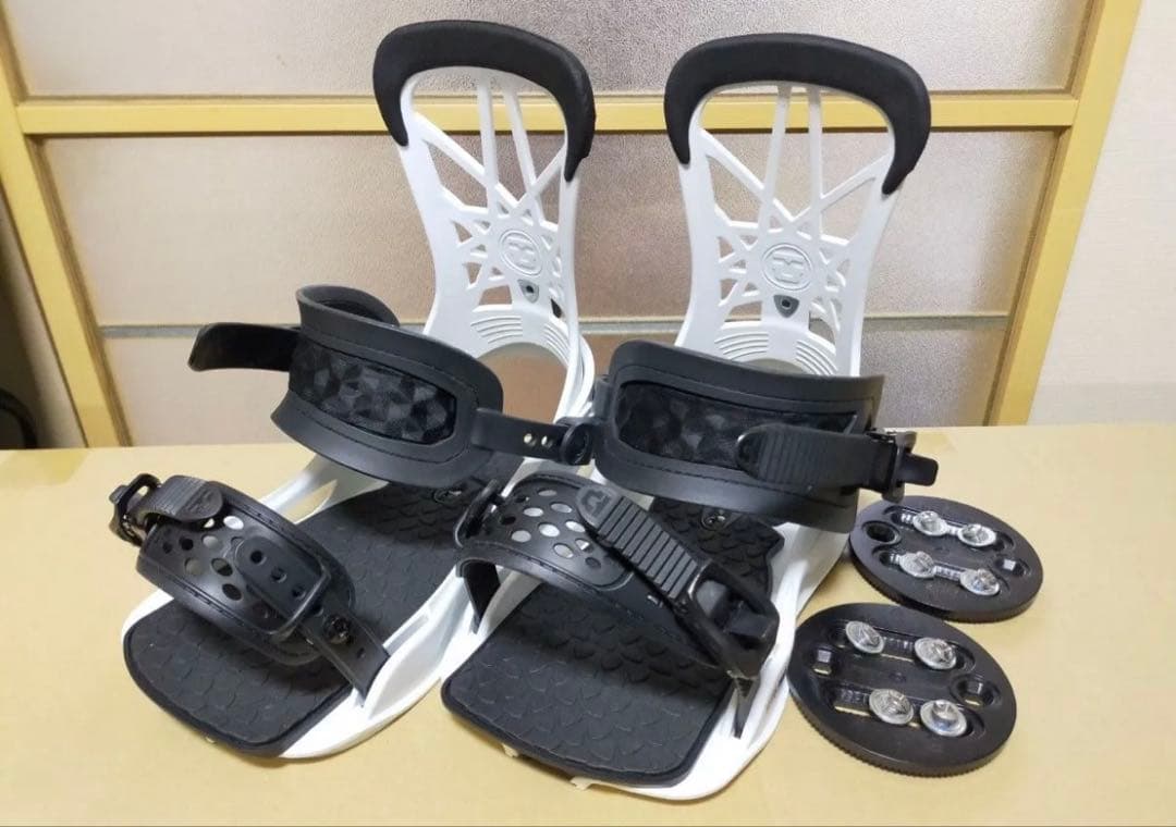 UNION スノーボード ビンディング ホワイトお値下げ