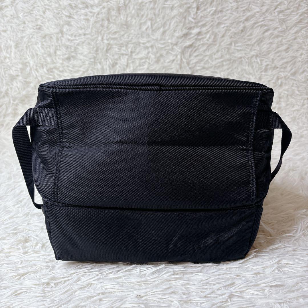 アルティザン&アーティスト リュック 多機能 マザーズバッグ 黒 自立 多機能