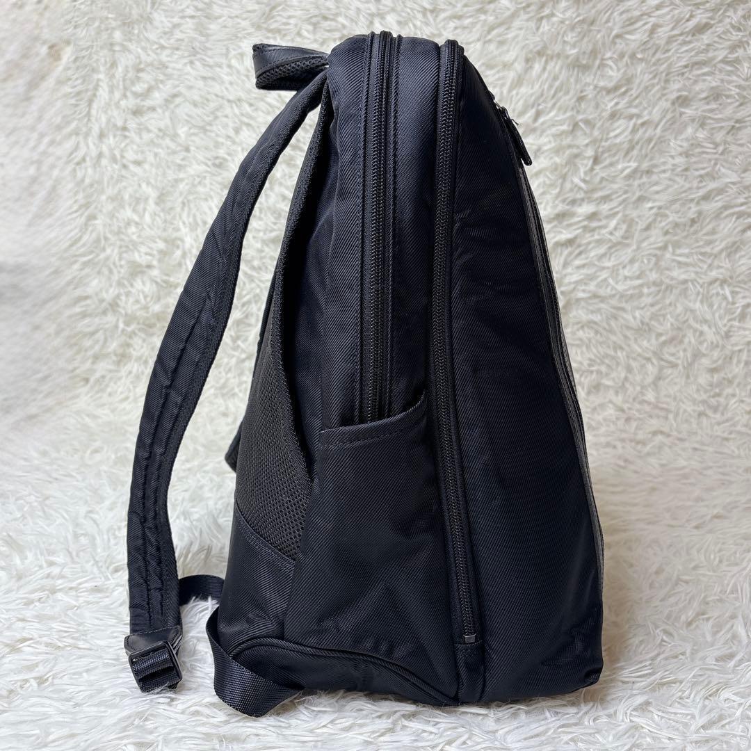 アルティザン&アーティスト リュック 多機能 マザーズバッグ 黒 自立 多機能