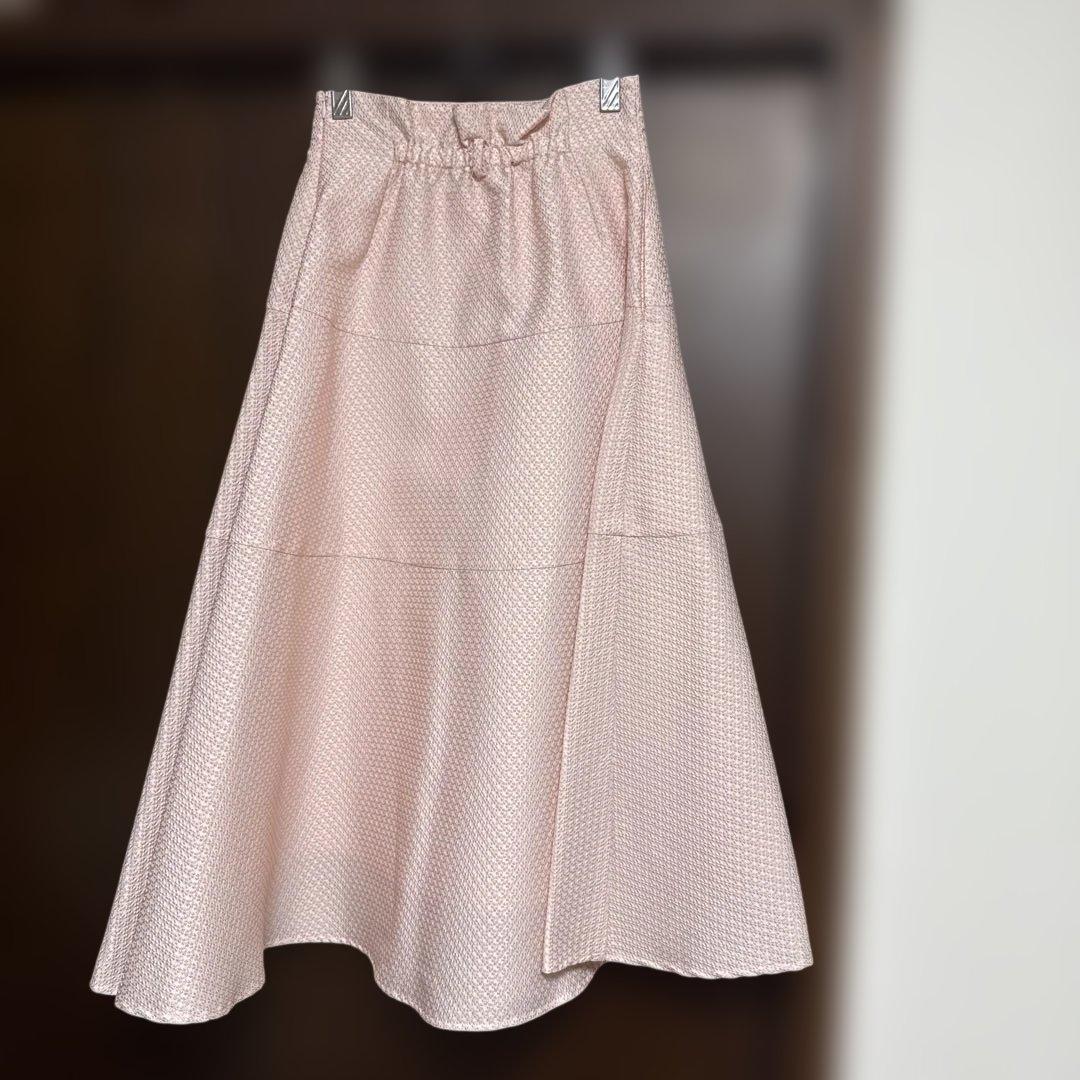 新品未使用　AMICA ピンク フレアスカート