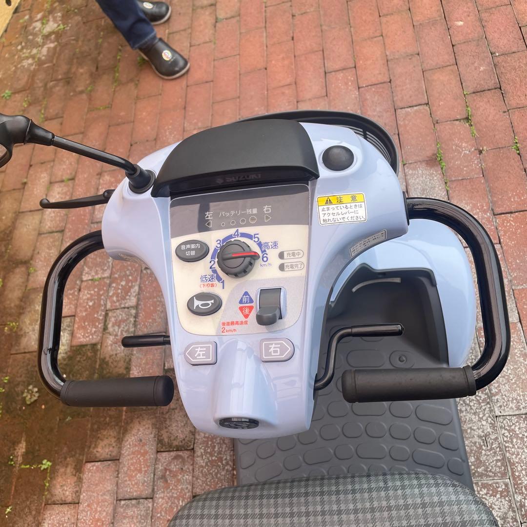 【良品】スズキ セニアカー R4(2022)/12月式 ET4E9 シルバーカー