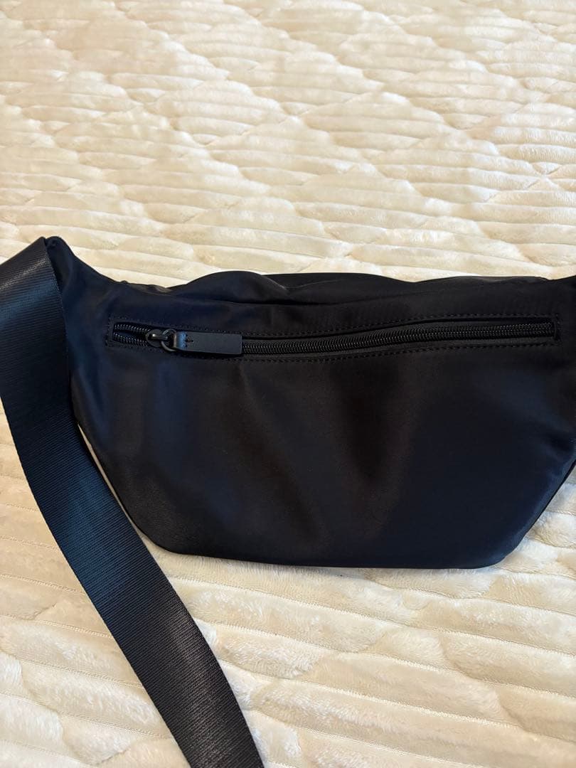 DSQUARED2 ユニセックスボディバッグ