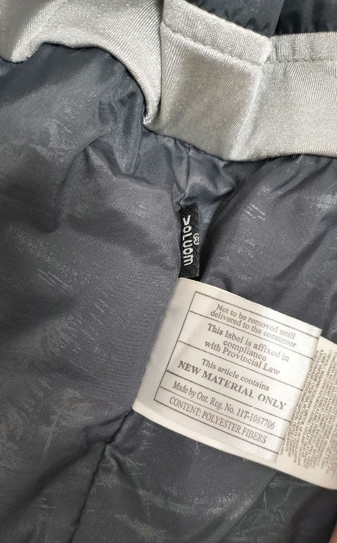 VOLCOM ボルコム 美品スノーボードウェア 上