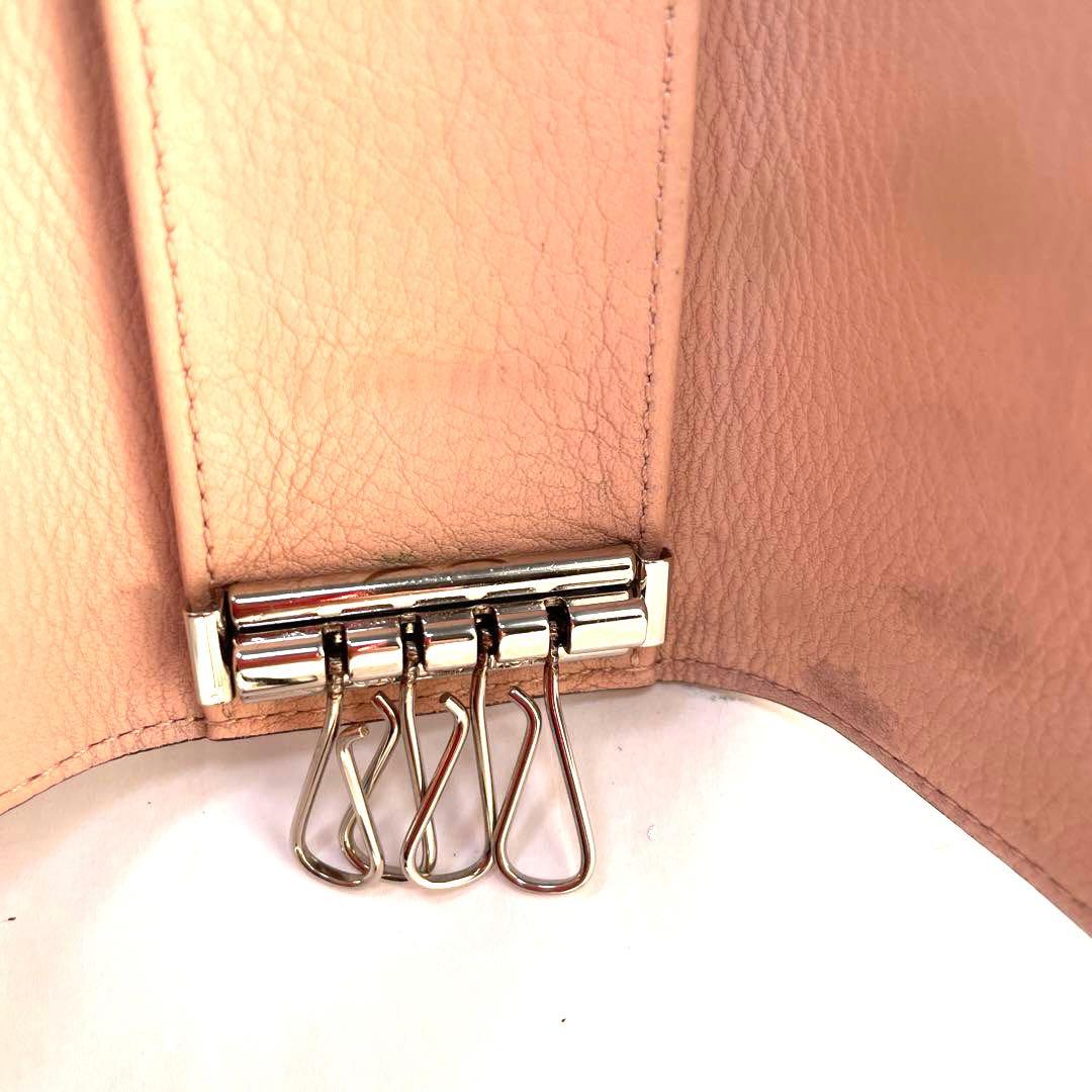 Louis Vuitton ルイヴィトン　キーケース マヒナ4連 ミュルティクレ