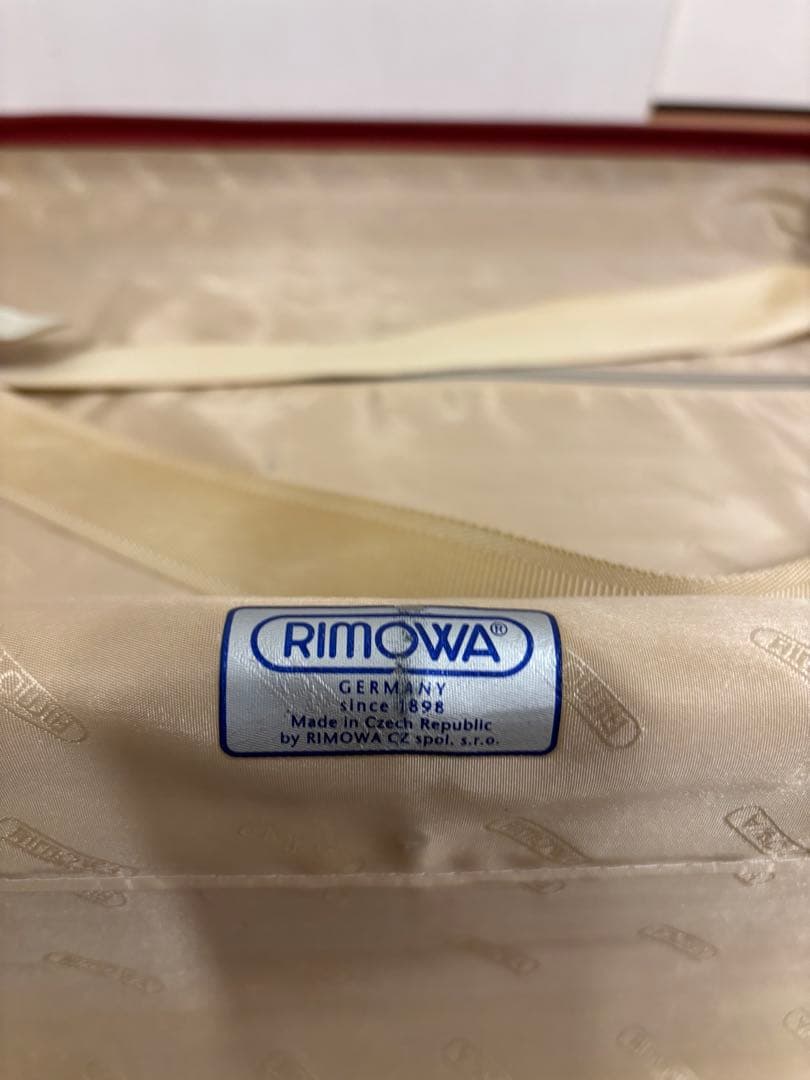 リモワ　salsa deluxe 85352 サルサデラックス　赤　レッド