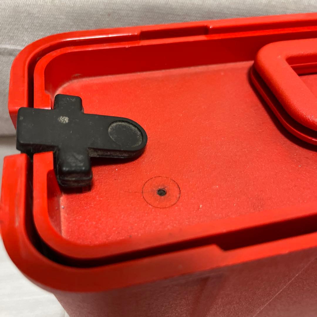 Olivetti Valentine オリベッティ タイプライター